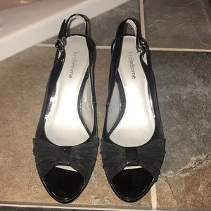 Liz Claiborne black patten leather heels